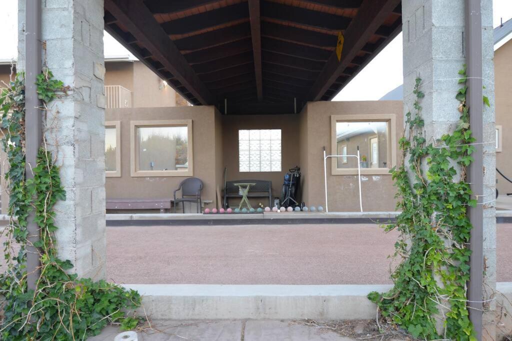 Tacit Shadow Resort Shangri-La King Suite, Gym, Coffee Bar, Hot-Tub, Free Laundry, Food Available Parowan Exterior foto